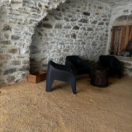 La Maison Des Papes Laurac-en-Vivarais